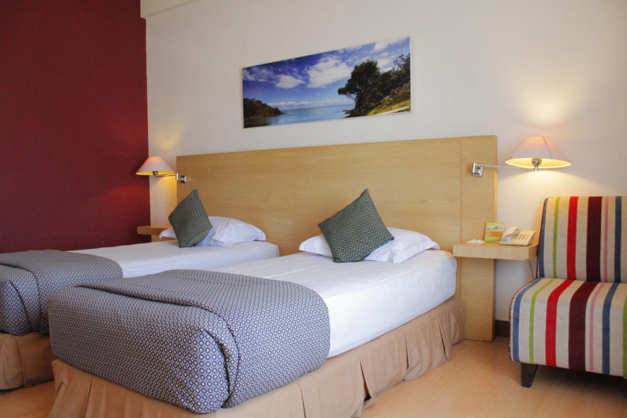 מאלאנג Lux Tychi Hotel מראה חיצוני תמונה
