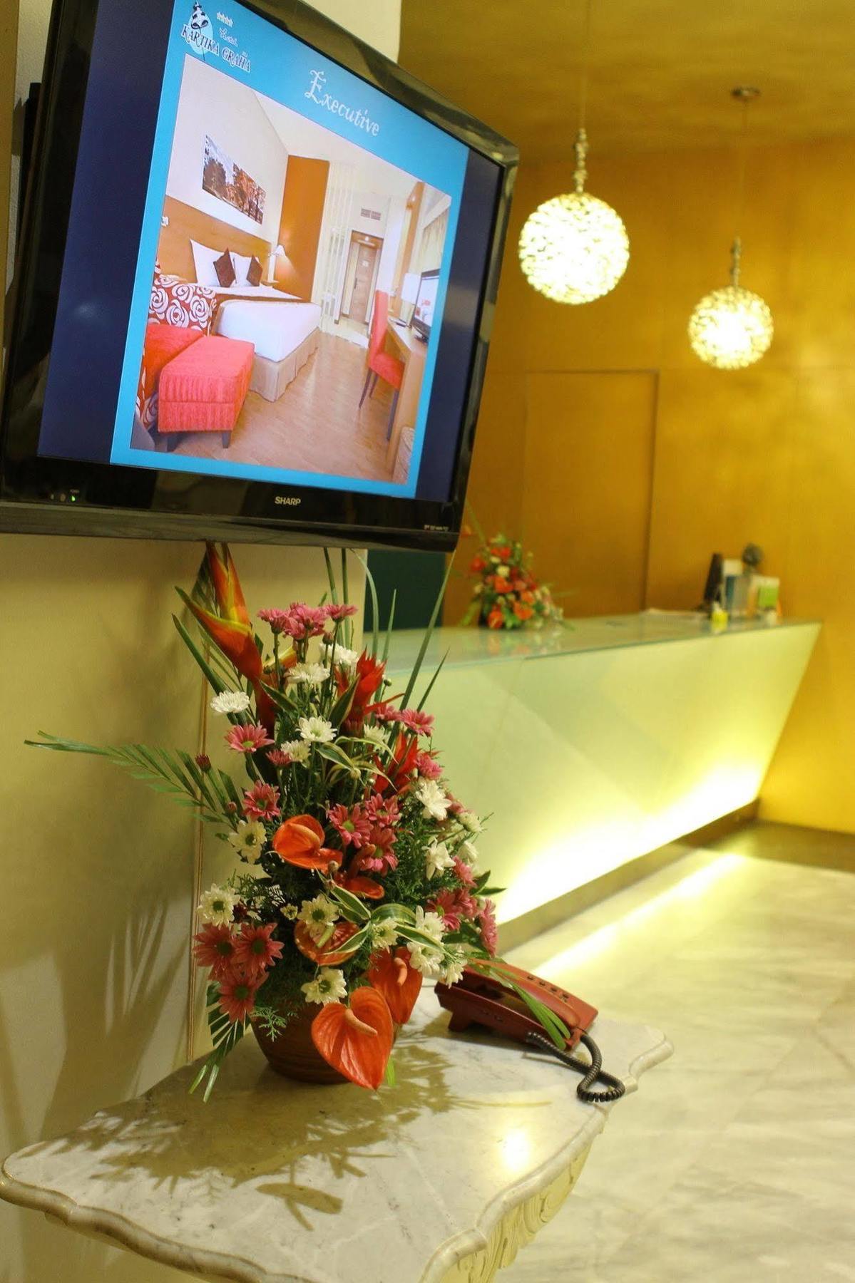 מאלאנג Lux Tychi Hotel מראה חיצוני תמונה